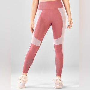 High-Waisted Seamless Rib Legging